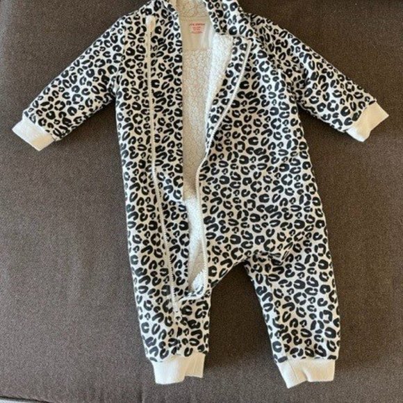 1 piece Outerwear - Picture 2 of 3